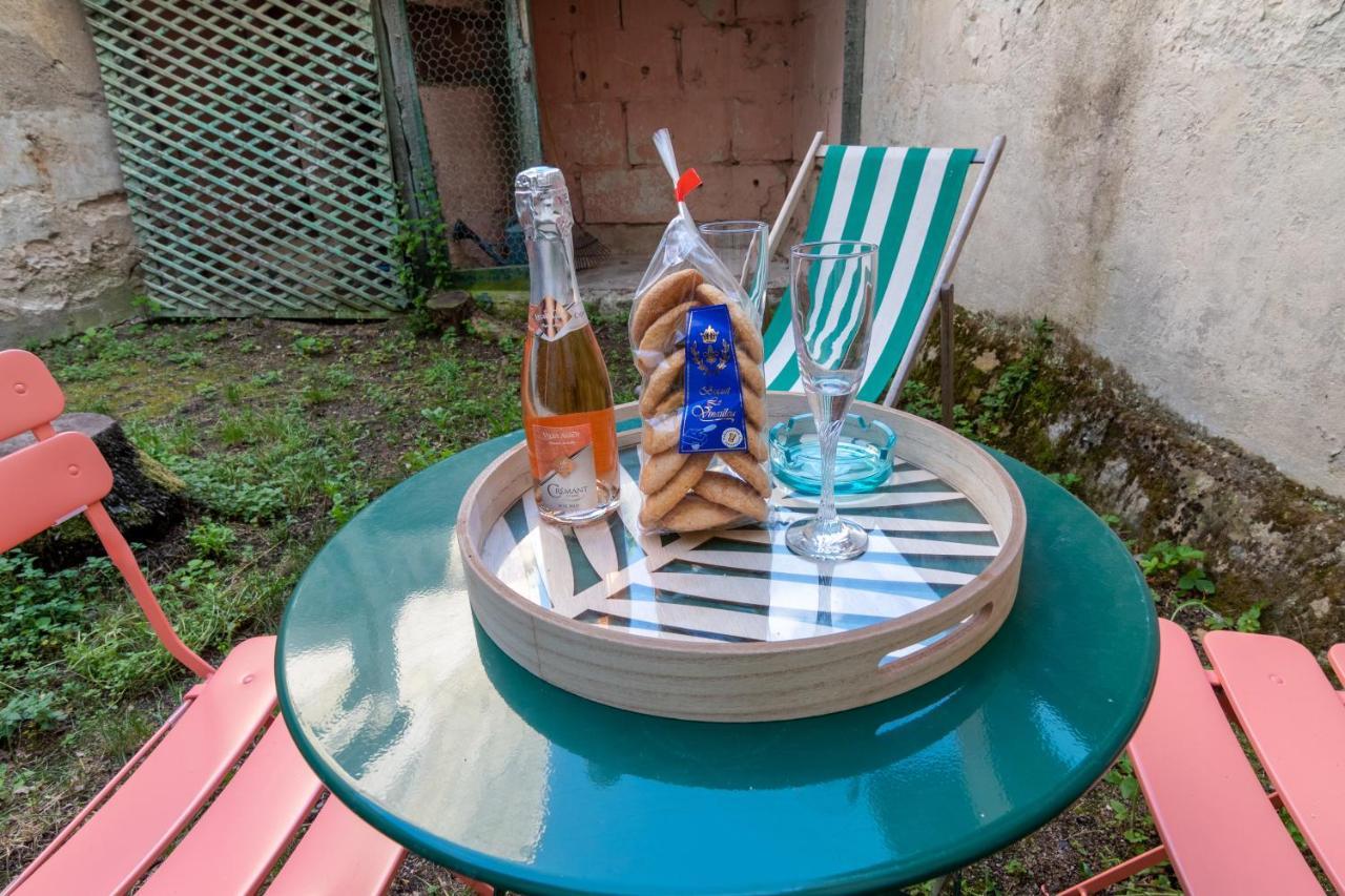 Little Gambetta Apartment Saumur Bagian luar foto